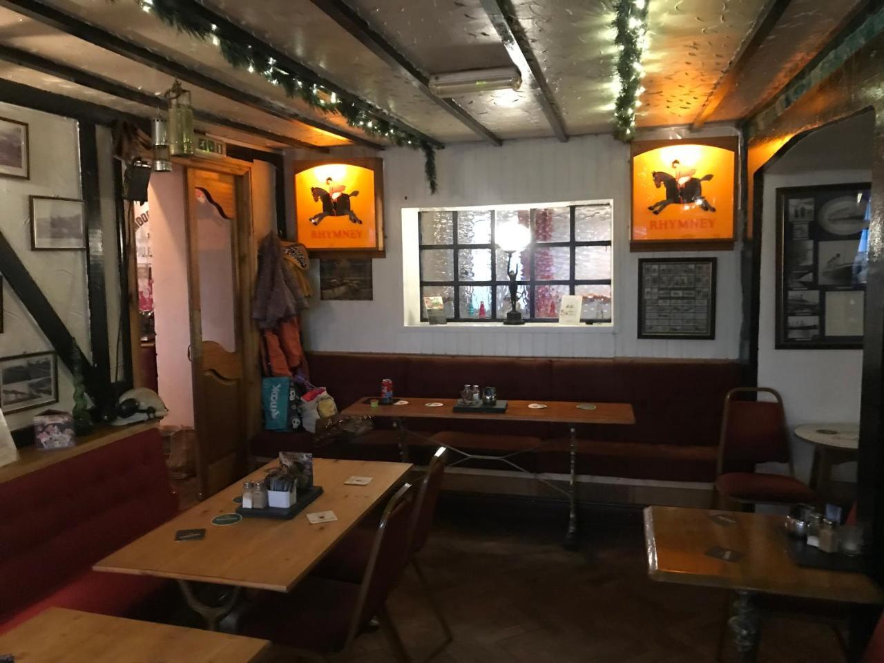 Prince Of Wales Inn Rhymney Luaran gambar
